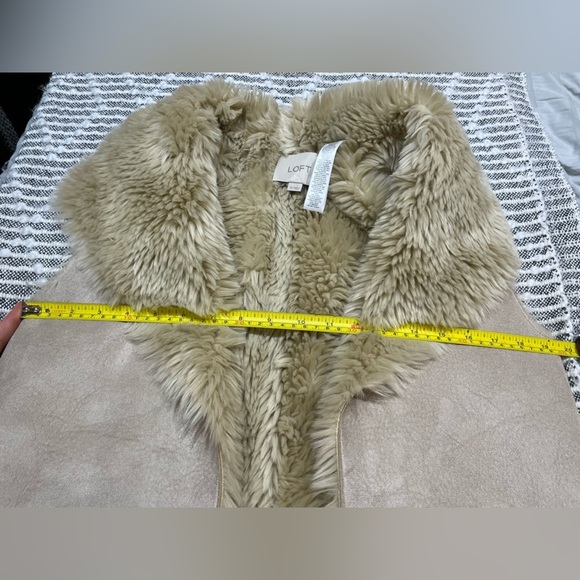 LOFT | Faux Fur Reversible Vest Size XSmall - Picture 13 of 13